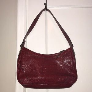 Liz&Co red faux gator skin handbag